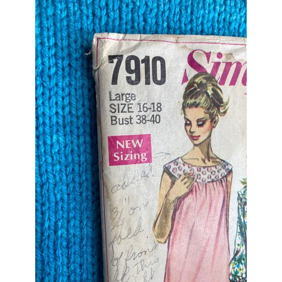 Simplicity 7910 Sewing pattern nightgown nighty long short 1960s size 16 bust 38 - Picture 2 of 5